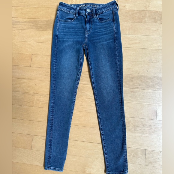 American Eagle Jeans - Hi-Rise Jegging - Size 2 Regular - Picture 4 of 7